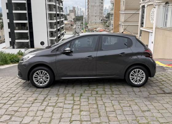 PEUGEOT 208 1.2 ACTIVE 12V FLEX 4P MANUAL